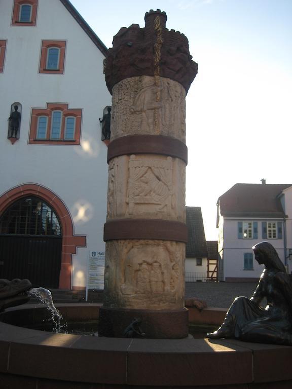 Burgmannenhaus Hotel Steinau an der Straße Eksteriør billede